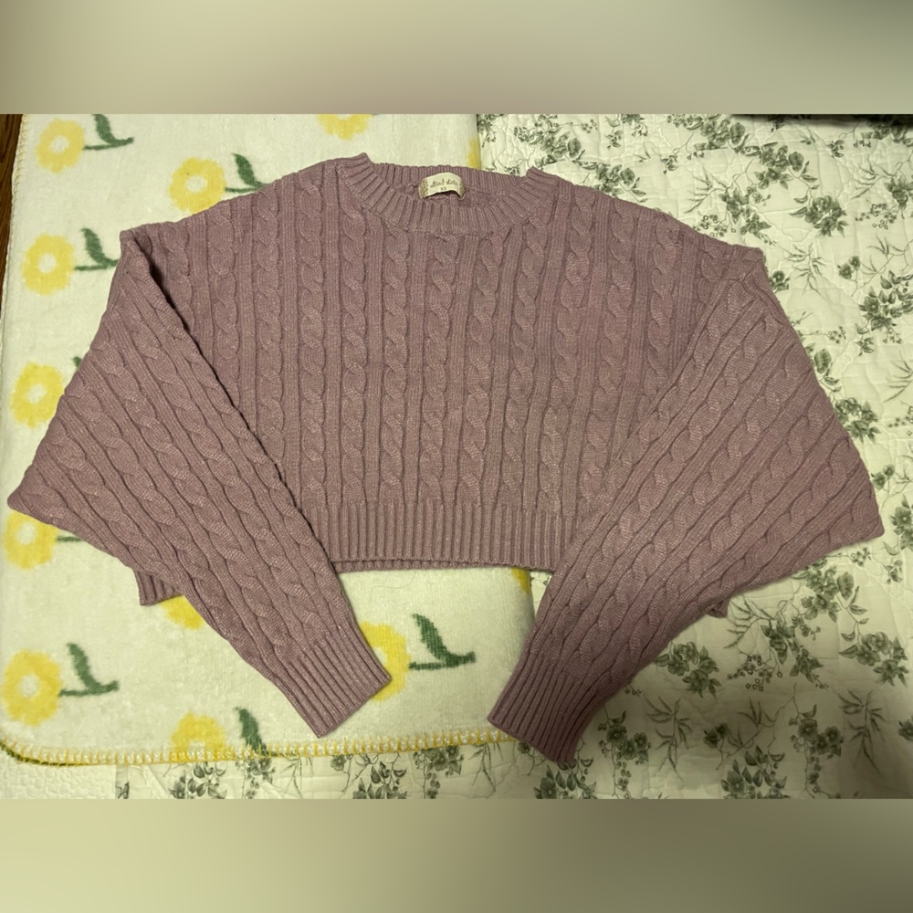 Cable Knit Cropped Sweater in Purple